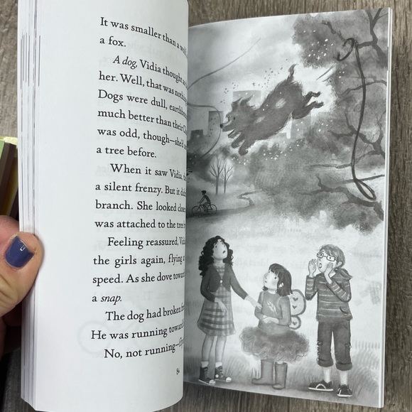 (12) Disney The Never Girls Book Bundle 12 Books - Picture 5 of 16